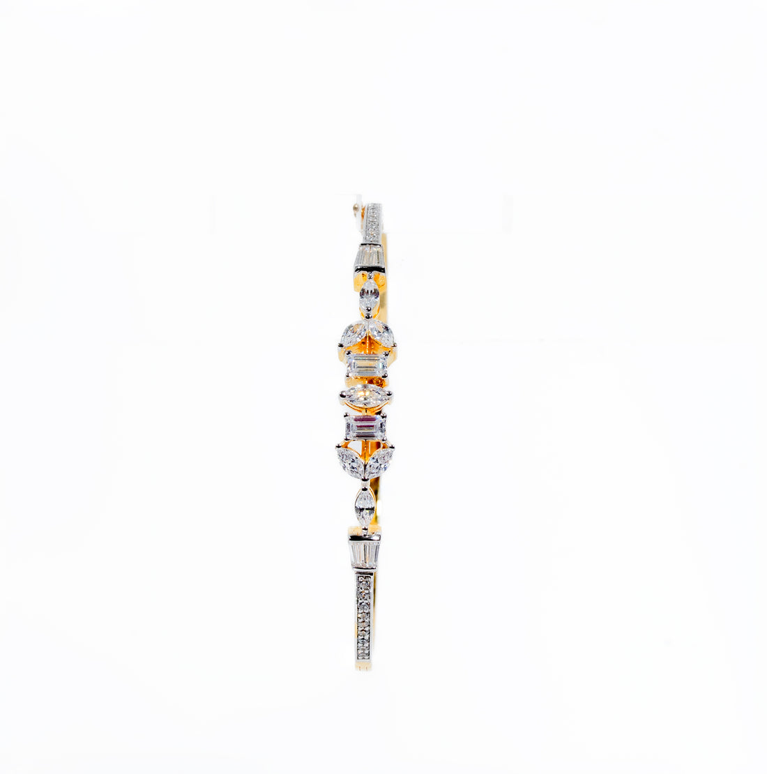 Alternate emerald and marquise bracelets