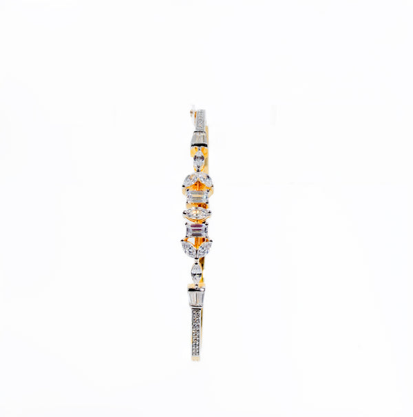 Alternate emerald and marquise bracelets