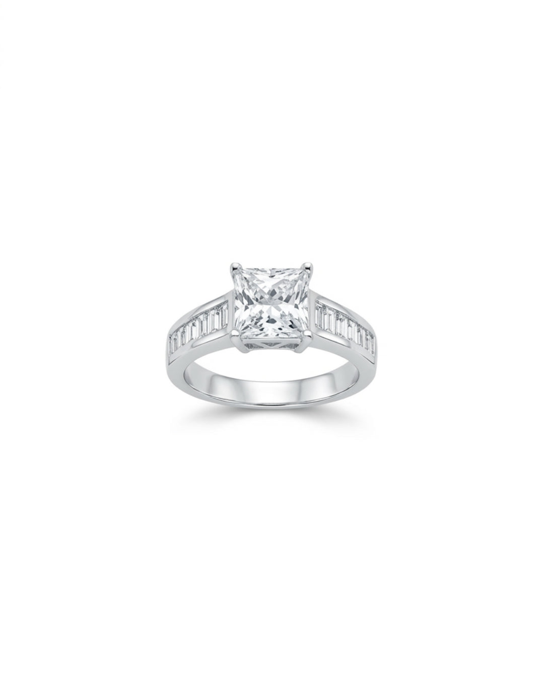 Princess cut rind with diamond
