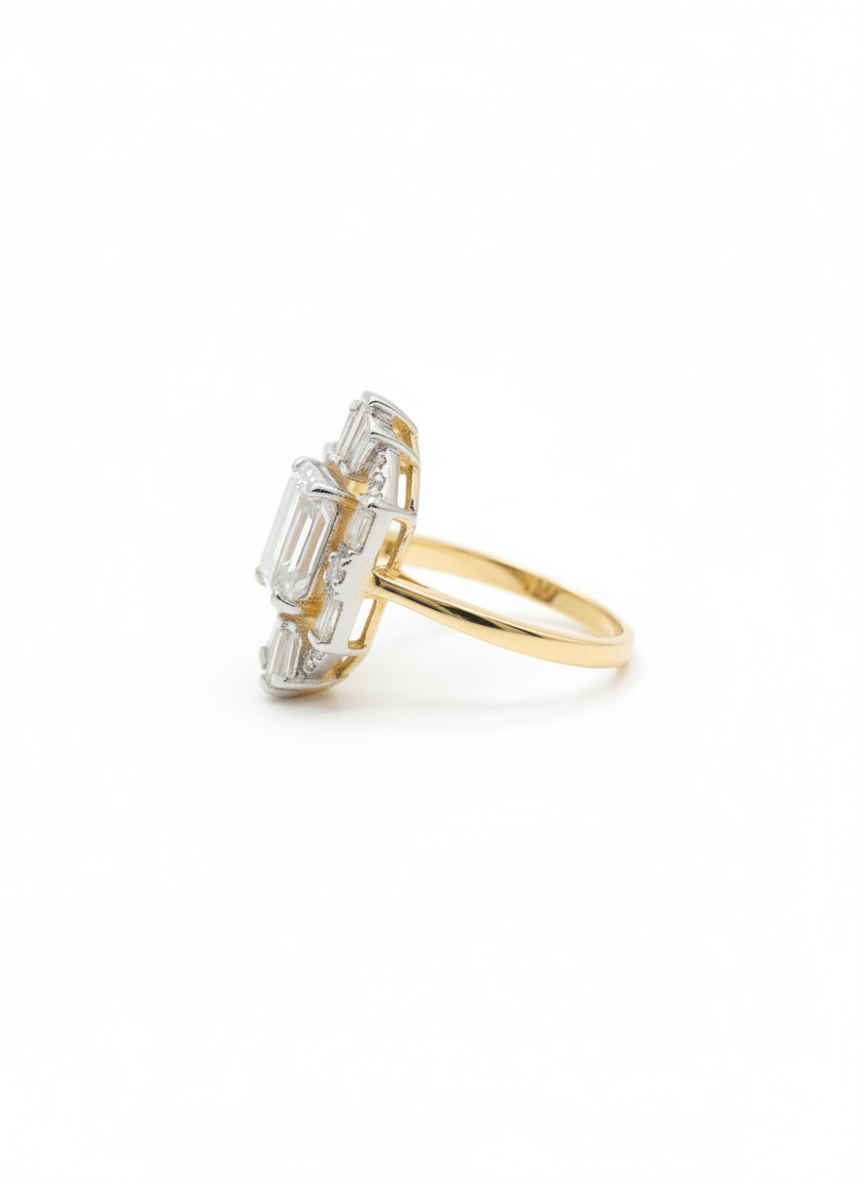 Diamond shapped ring