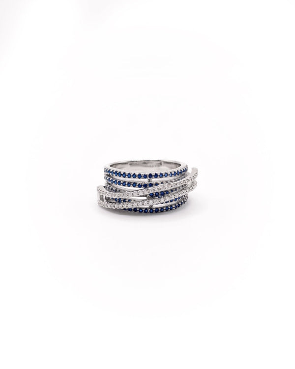 Royal blue ring with cluster diamonds