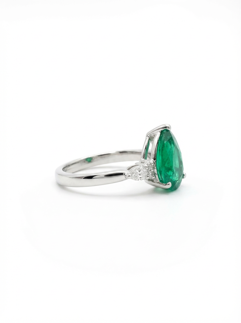 Emerald Pear Shaped Silver Ring | Zeya Luxe Jewels